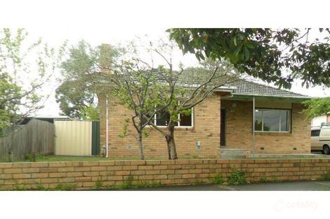 30 Merrilands Rd, Reservoir, VIC 3073