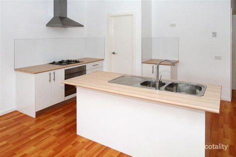 Property photo of 2/26 Dundee Street Reservoir VIC 3073