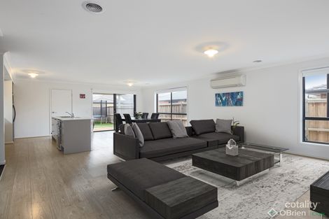 Property photo of 30 Meadowbrook Crescent Warragul VIC 3820