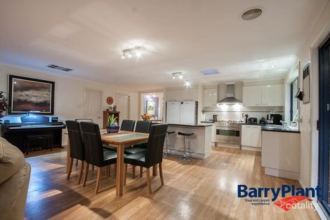 Property photo of 24 Marsh Grove Berwick VIC 3806