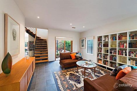 Property photo of 11 Roemer Crescent Alphington VIC 3078
