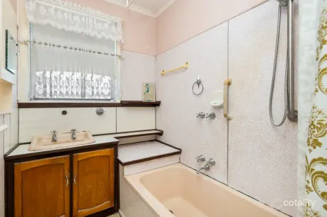 Property photo of 40 Cox Road Corio VIC 3214