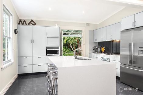 Property photo of 18 Toolang Road St Ives NSW 2075