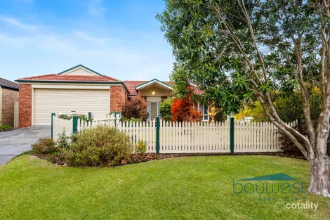 30 Matthew Cct, Hastings, VIC 3915