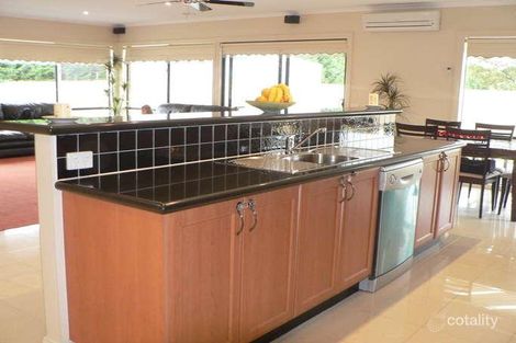 Property photo of 14 Ewing Drive Romsey VIC 3434