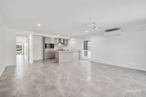 Property photo of 32 Escalade Circuit Pallara QLD 4110