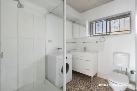 Property photo of 4/179 Kennigo Street Spring Hill QLD 4000