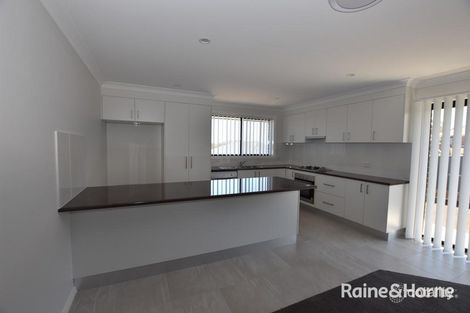 Property photo of 21 Buckland Drive Orange NSW 2800