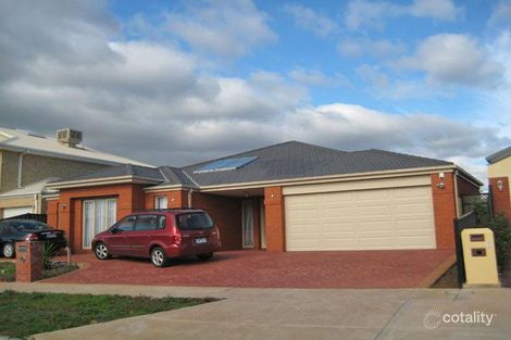 Property photo of 12 Clitheroe Green Derrimut VIC 3026