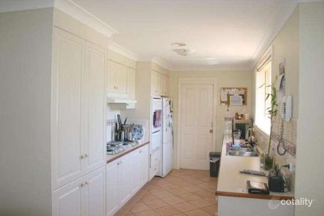 Property photo of 2 Douglas Place Orange NSW 2800