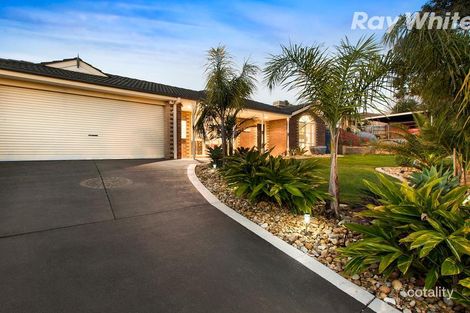Property photo of 22 Osborn Grove Pakenham VIC 3810