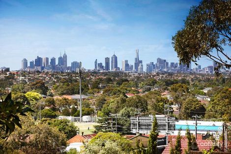 Property photo of 2 Hillsyde Parade Strathmore VIC 3041