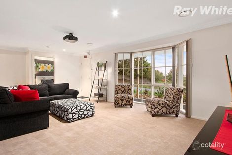Property photo of 22 Osborn Grove Pakenham VIC 3810
