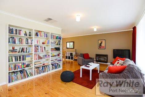 Property photo of 15 Shiraz Avenue Hackham SA 5163