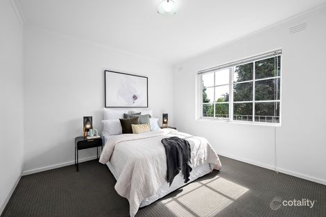 Property photo of 13/125 Kambrook Road Caulfield North VIC 3161
