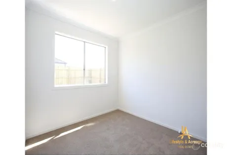 Property photo of 4 Powlett Drive Clyde VIC 3978