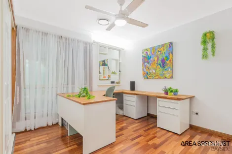 Property photo of 18 Wisteria Street Ormiston QLD 4160