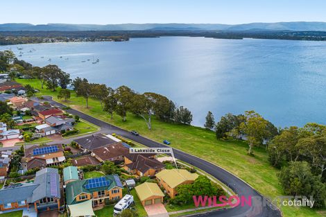 Property photo of 1 Lakeside Close Bonnells Bay NSW 2264