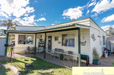 Property photo of 5 Avon Place St Clair NSW 2759