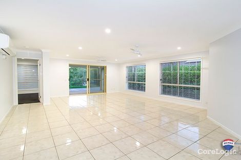 Property photo of 18 Homebush Crescent Sinnamon Park QLD 4073