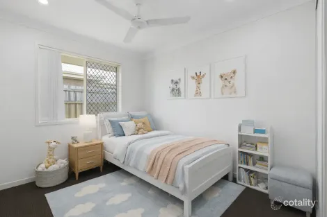 Property photo of 33 Cascade Street Pimpama QLD 4209