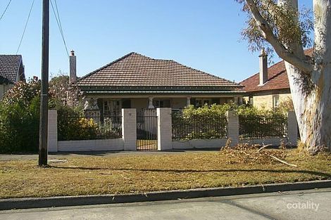 19 Ferncourt Ave, Roseville, NSW 2069