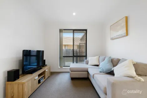 Property photo of 25 Village Boulevard Pimpama QLD 4209