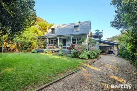 Property photo of 18 Shelly Crescent Lamb Island QLD 4184