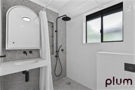 Property photo of 4/98 Whitmore Street Taringa QLD 4068