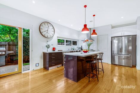 Property photo of 2/8 Avon Court Glen Waverley VIC 3150