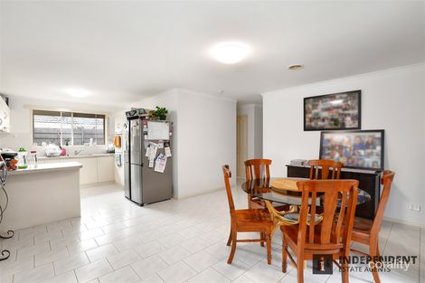 Property photo of 11 Montrose Way Cranbourne West VIC 3977