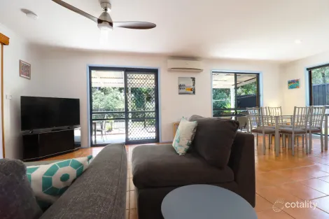 Property photo of 126 Kingfisher Parade Toogoom QLD 4655