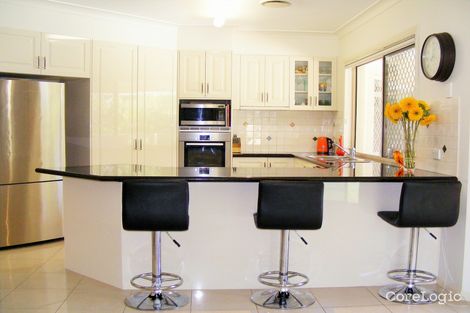 Property photo of 13 Dallow Crescent Helensvale QLD 4212