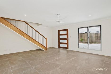 Property photo of 2/60 Stoneleigh Street Albion QLD 4010