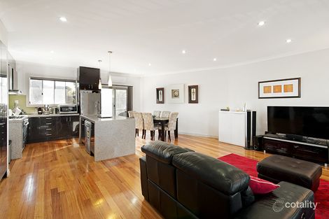 Property photo of 2/31 Boldrewood Parade Reservoir VIC 3073