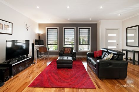 Property photo of 2/31 Boldrewood Parade Reservoir VIC 3073