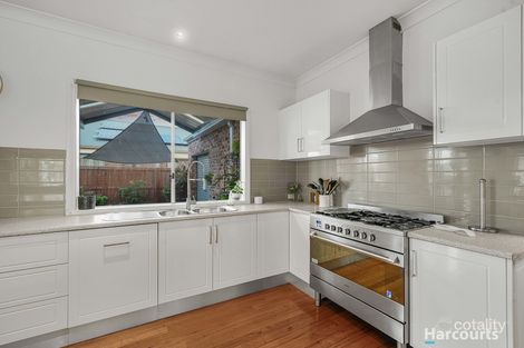 Property photo of 10 Colonial Way Pakenham VIC 3810