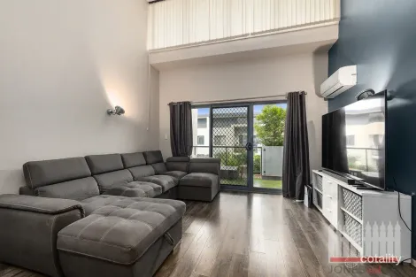 Property photo of 19/11 Tanunda Drive Rivervale WA 6103