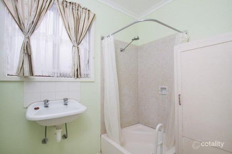 Property photo of 25 Sinclair Avenue Surf Beach VIC 3922