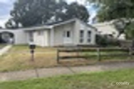 Property photo of 2 Almray Place Glen Waverley VIC 3150