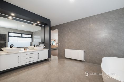 Property photo of 64 Xavier Crescent Shepparton North VIC 3631