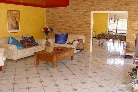 Property photo of 291 Paterson Road Yellow Rock NSW 2777