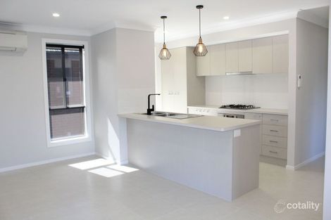 19 Apple St, Fern Bay, NSW 2295