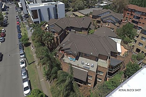 Property photo of 22/10-14 Warburton Street Gymea NSW 2227