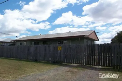 17 Hooper St, West Ipswich, QLD 4305