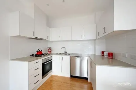 Property photo of 8/28 Clifton Street Prahran VIC 3181