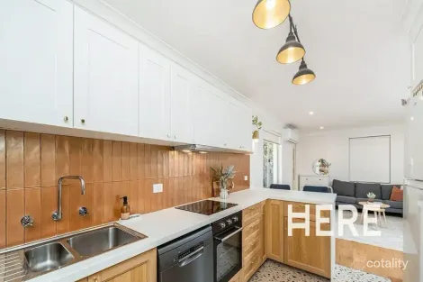 4b Ledbury St, Balga, WA 6061