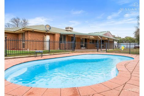 Property photo of 12 Cooba Place Estella NSW 2650