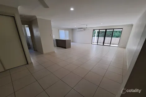 Property photo of 1/10 Chantrill Avenue Nerang QLD 4211