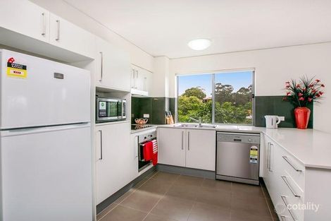 3/21 Middle St, Labrador, QLD 4215